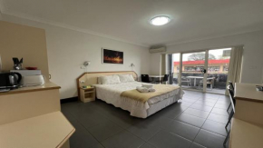 Jopen Motel Unit 5